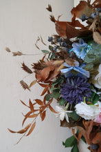 Load image into Gallery viewer, Orée – A Wreath of Timeless Elegance