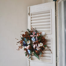 Load image into Gallery viewer, Orée – A Wreath of Timeless Elegance