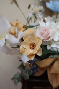 Célestine – A Poetic Floral Reverie