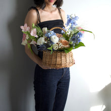 Load image into Gallery viewer, Bloom Basket